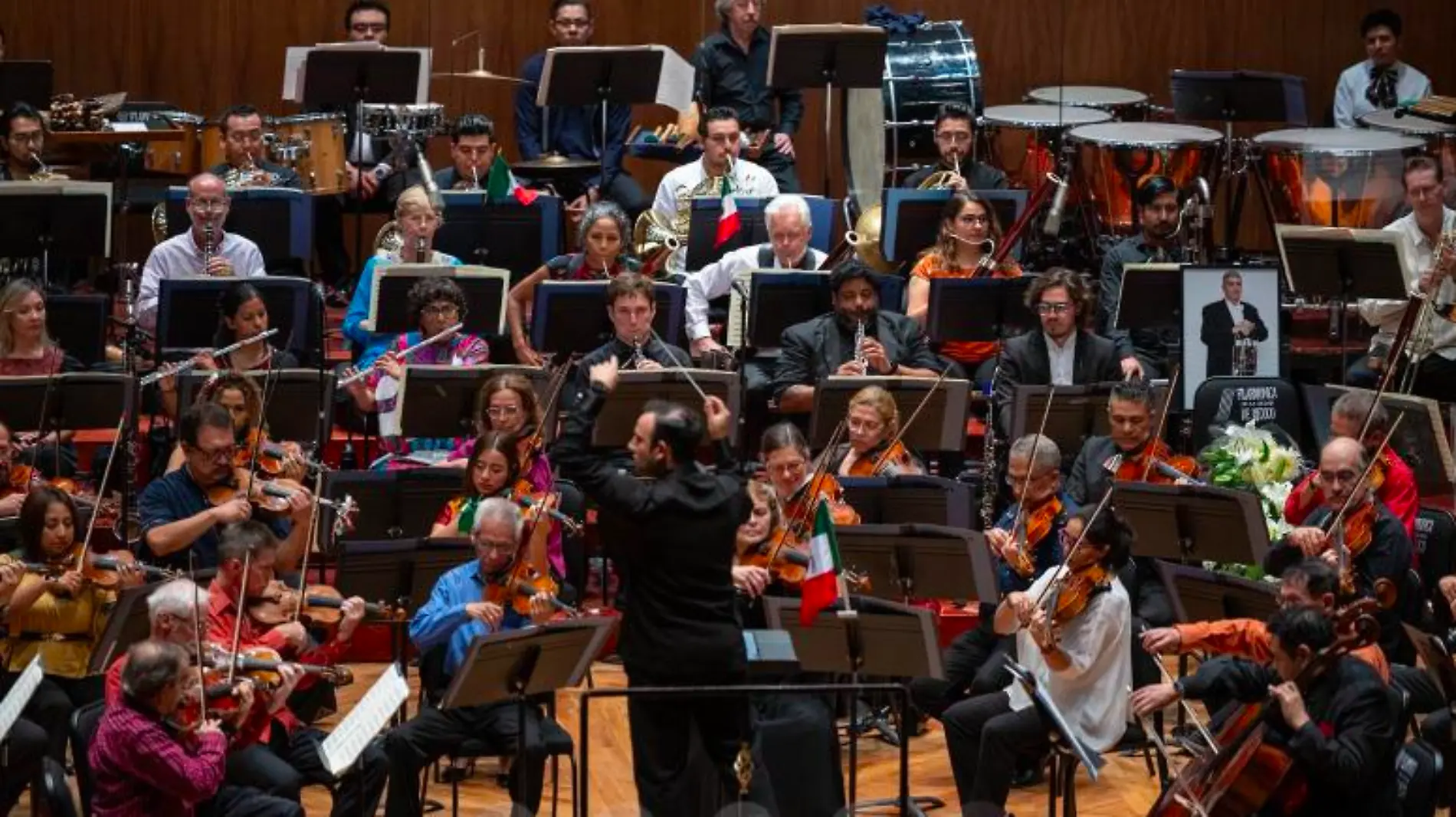 Orquesta Filarmónica de la CDMX celebró 46 años durante concierto de fiestas patrias